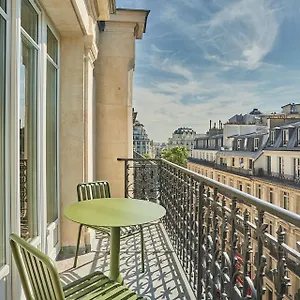 Numa Champs-elysees Apart-hotel